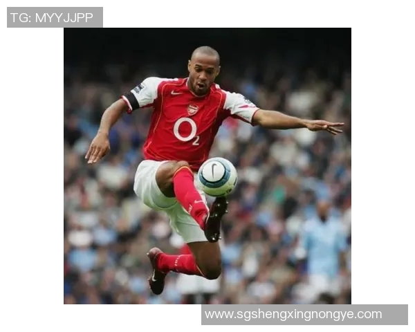 当今足坛最具影响力的超级球星盘点与实力分析